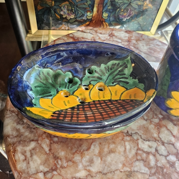 Vintage Talavera Sunflower Bathroom Set - Picture 2 of 8